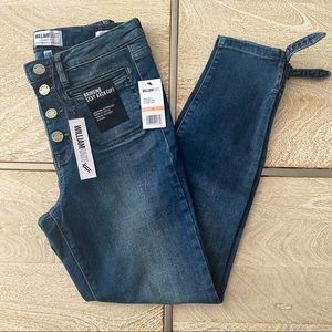 NWT - William Rast High Rise Crop Jean Size 28